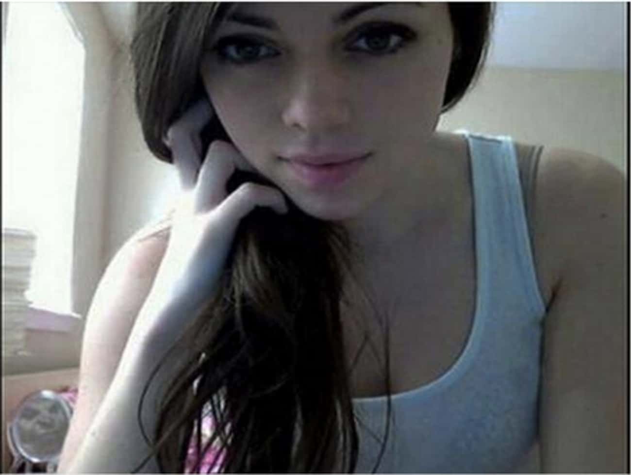 Вебкам 2024. Красивые девушки с Вебкамер. Красивые девушки на вебкамеру. Веб камера красивая девушка.