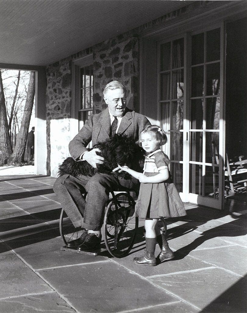 Secret Service Agents Actively Kept FDR's Disability Hidden