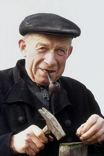 Why Did The Farmer Only Wear One Boot To Town?