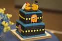 Pac-Man Pair Has Bite on Random Magnificently Geeky Wedding Cake Toppers