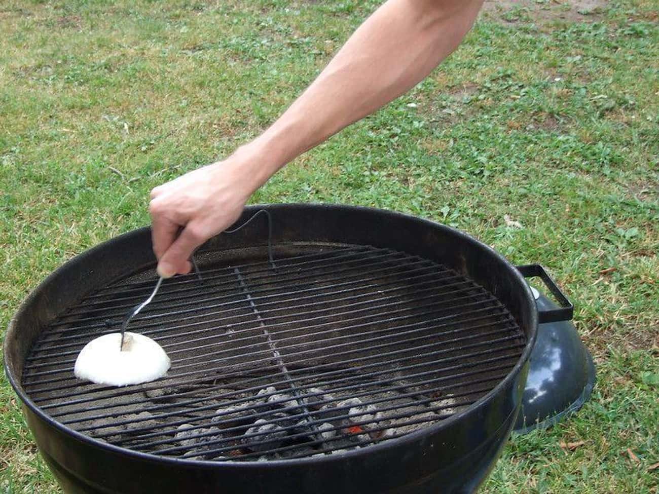 Clean The Grill With An Onion