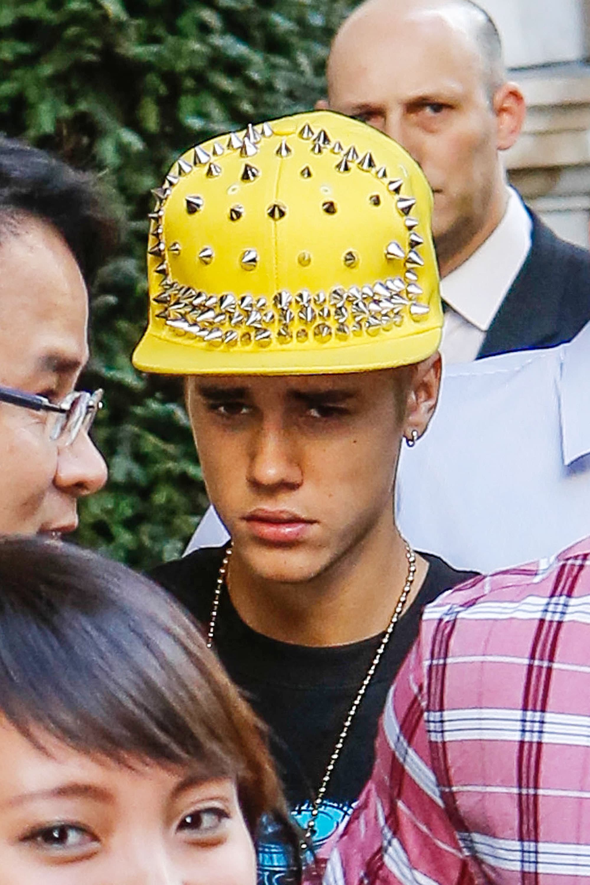 Celebrities in Ugly Hats Celebs with Bad Taste in Hats