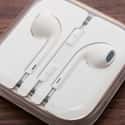 Apple EarPods on Random Best Cheap Headphone Brands