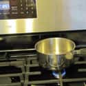 Turn Pot And Pan Handles To The Side on Random Most Important Kitchen Safety Tips