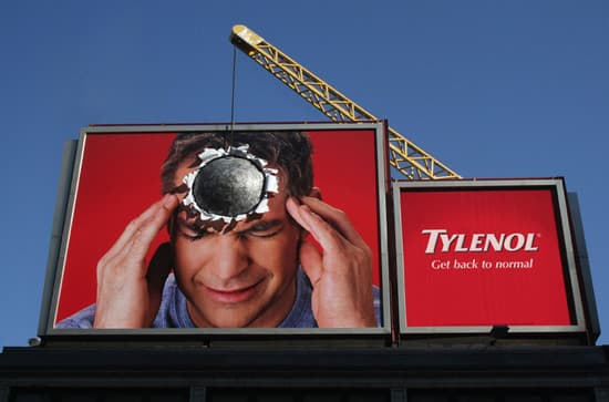 Необычные билборды. Рейтинг рунета. Рейтинг реклам. Креативные рекламные постеры. Оригинальный рекламный щит.