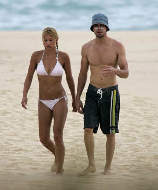 The Hottest Anna Kournikova Bikini Pictures - ViraLuck