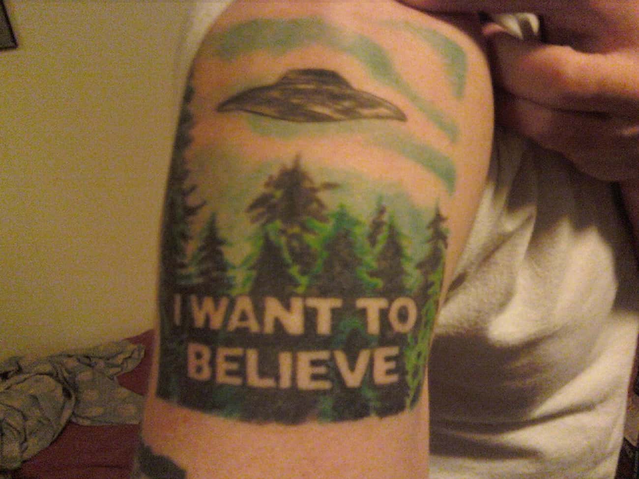 Я хочу верить татуировку