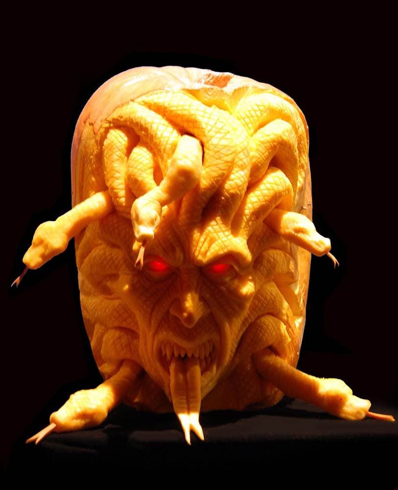 truly-the-face-of-evil-photo-u1?w=650&q=50&fm=pjpg&fit=crop&crop=faces