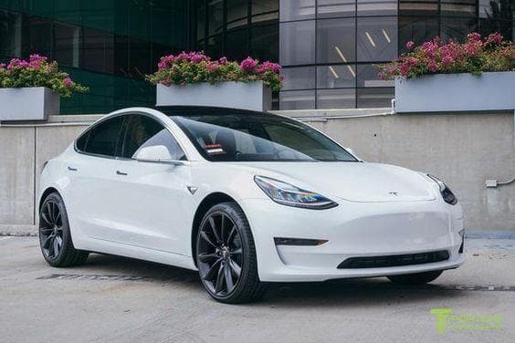 The Most Ridiculous Features On The Tesla Model X