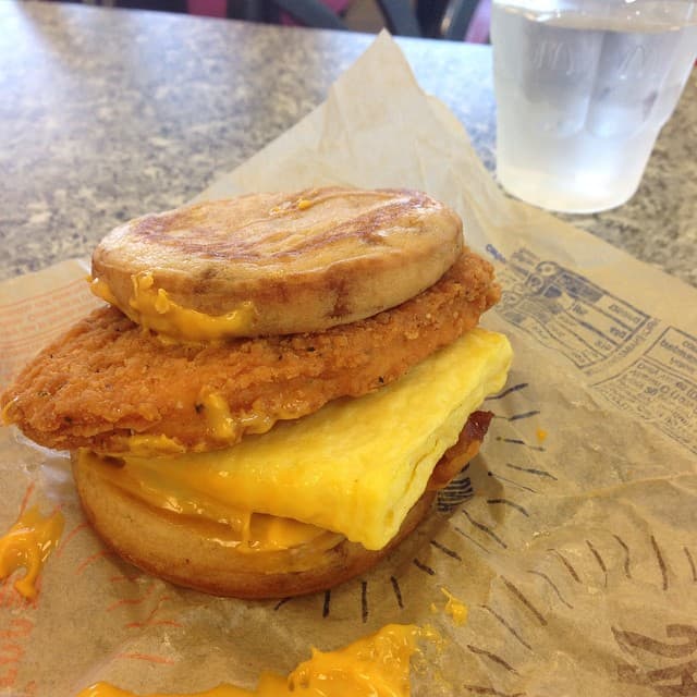 does mcdonalds have 2 for 3 breakfast