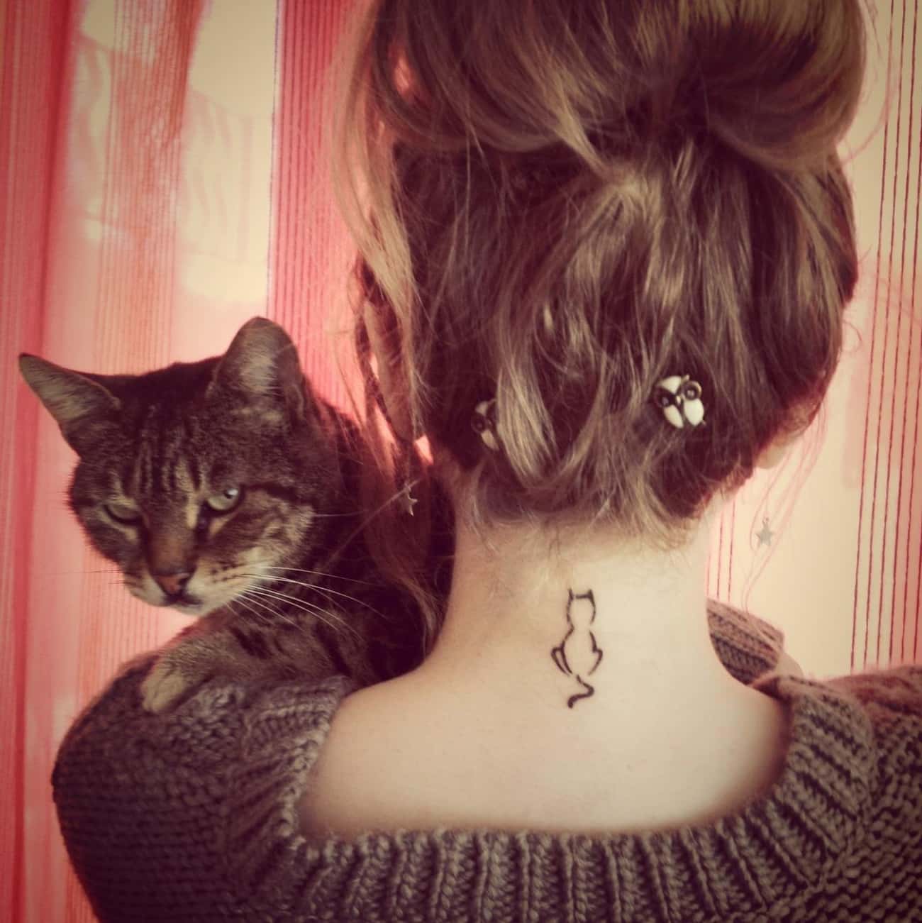 This Minimalist Tattoo for the Cat Lover