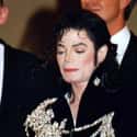 Michael Jackson Slept In A Hyperbaric Chamber on Random '90s Celebrity Rumors You Totally Believed