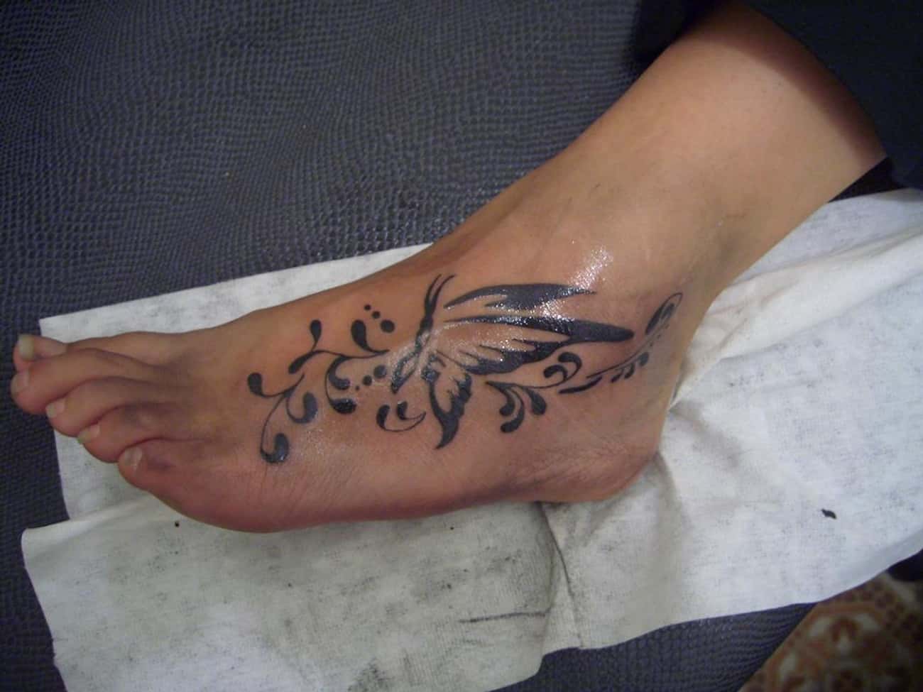 Женские Татуировки на ноге птички,узоры