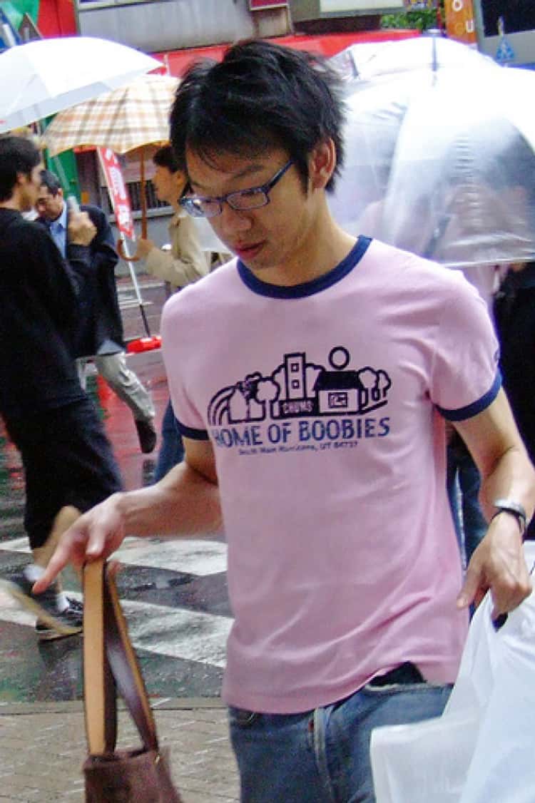Foreigners Wearing Offensive Shirts That Don't Understand