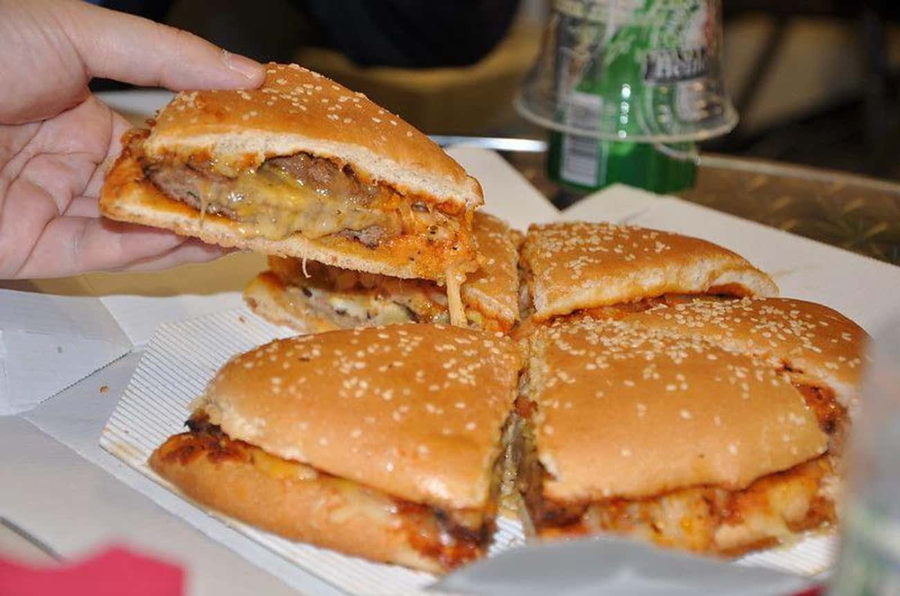 Burger King&#39;s Pizza-Sized Burgers (Japan)