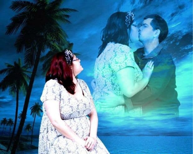 Funny Engagement Announcements | Weird Engagement Photos