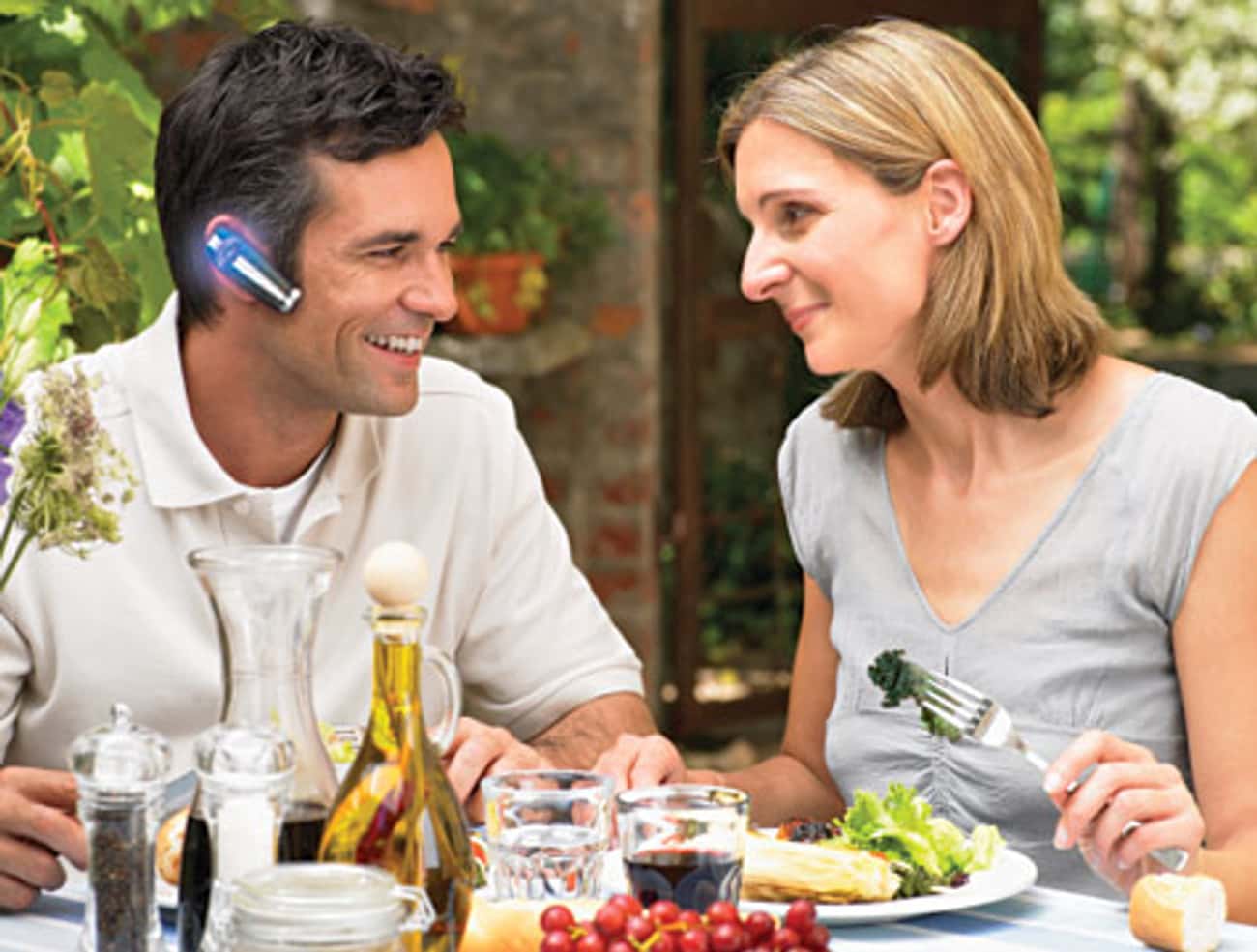 Wearing a Bluetooth While Eating at a Restaurant