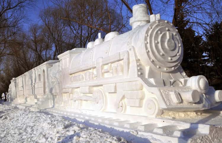 37 Snow Sculptures & Art That Will Blow Your Mind