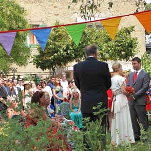 Outdoor Weddings Aren&#39;t Legal in England
