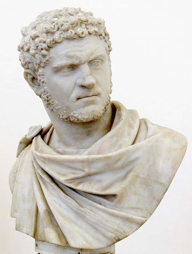 Hoàng đế La Mã Caracalla Was At được liệt kê (hoặc xếp hạng) 5 trong danh sách Những cái chết cổ xưa kỳ lạ khủng khiếp sẽ xảy ra hôm nay
