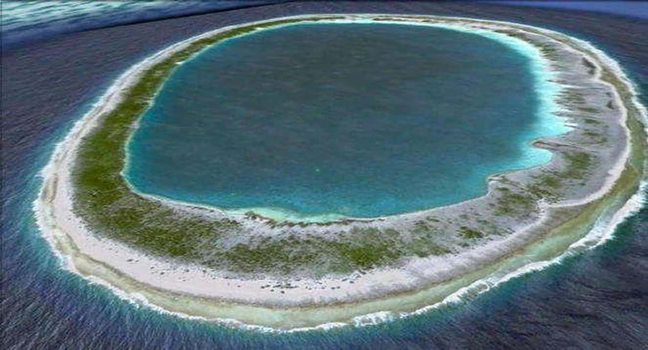 Manuhangi Atoll in the South Pacific