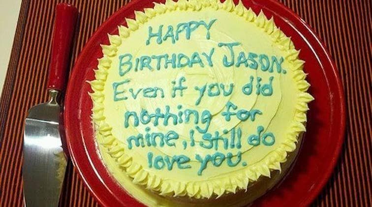 Прикольные надписи на торт подростку. Прикольные надписи на торт. Торт с надписью прикол. Смешные надписи на тортик на день рождения. Смешные поздравления на торт