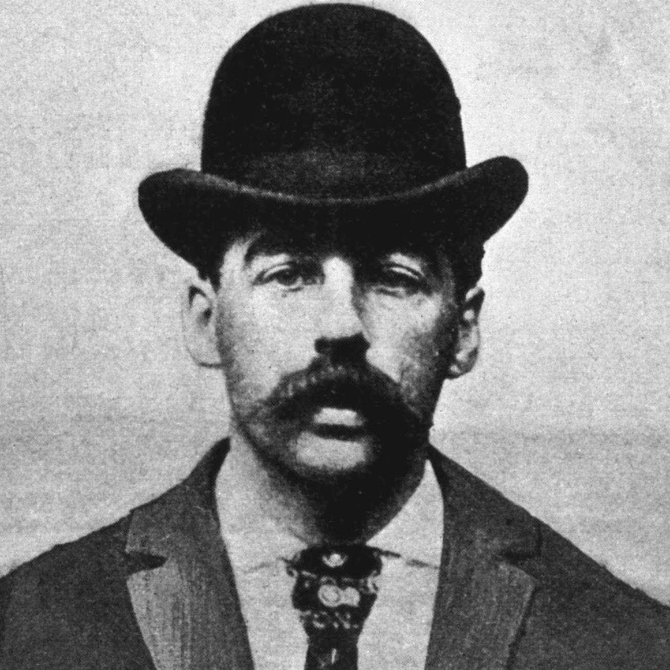 16 Famous Crimes That Took Chicago by Storm