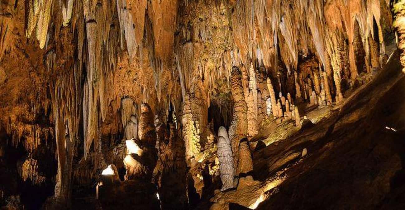The Meramec Caverns: One-of-a-Kind Tourist Attraction, Frequent Ghost Hangout