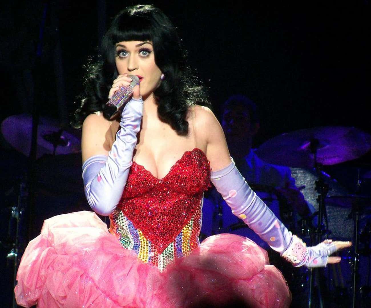 Katy Perry, the Most Popular Person on Twitter
