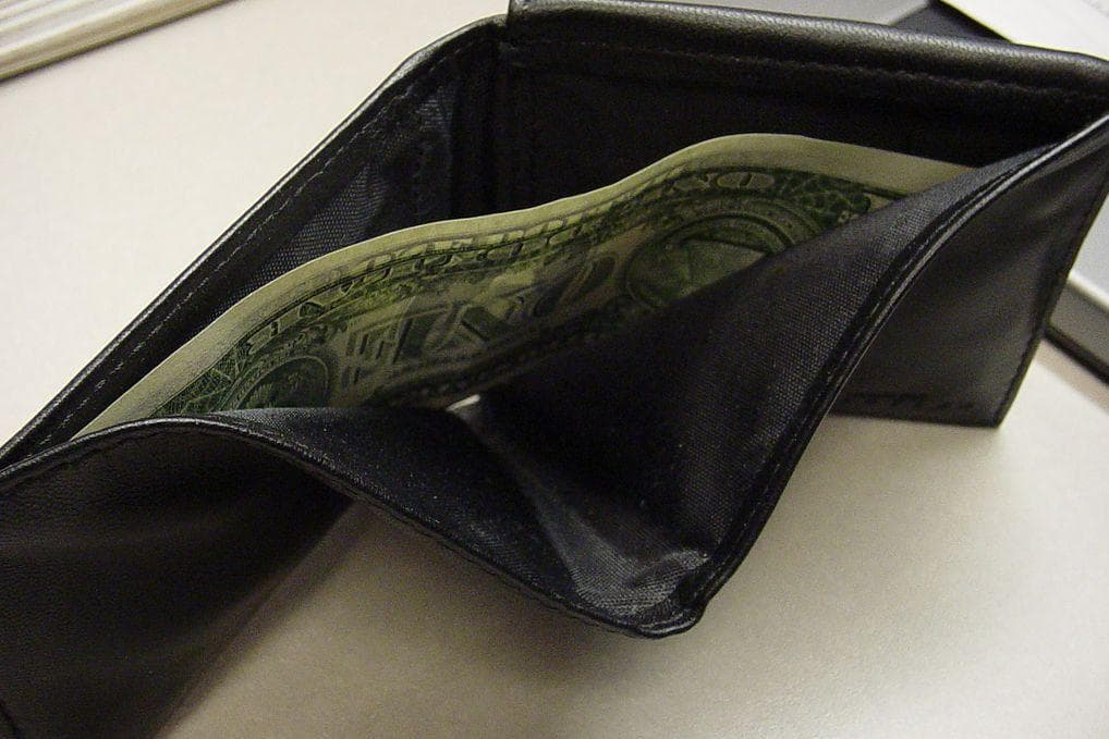 16 Things It's Bad Luck to Give as a Wedding Gift