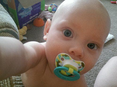 The 25 Greatest Baby Selfies Ever Taken