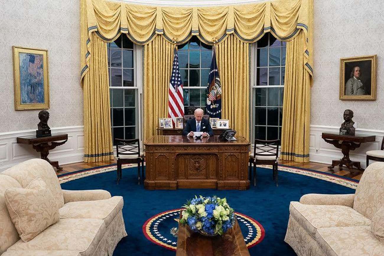 Decorate The Oval Office