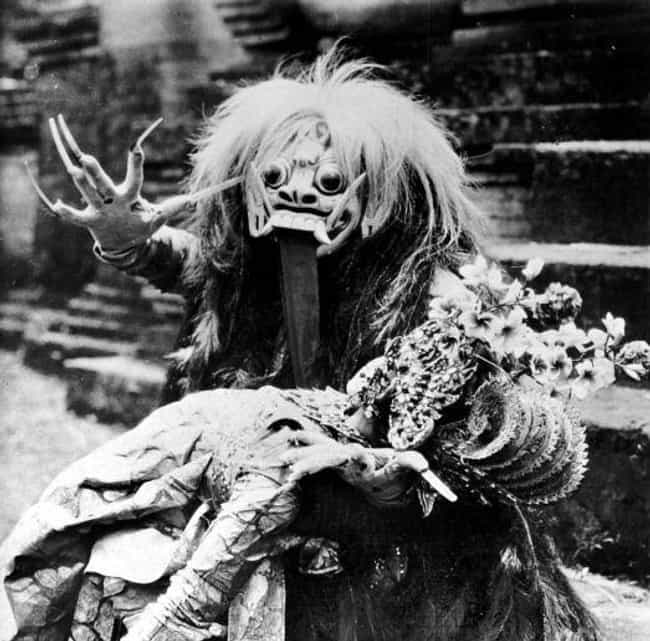 15 Terrifying Religious Demons You Never Want to Run Into 15 Terrifying Religious Demons You Never Want to Run Into