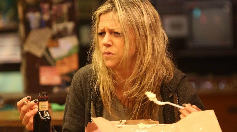 Dee Was the Normal One at First Because She Was Medicated