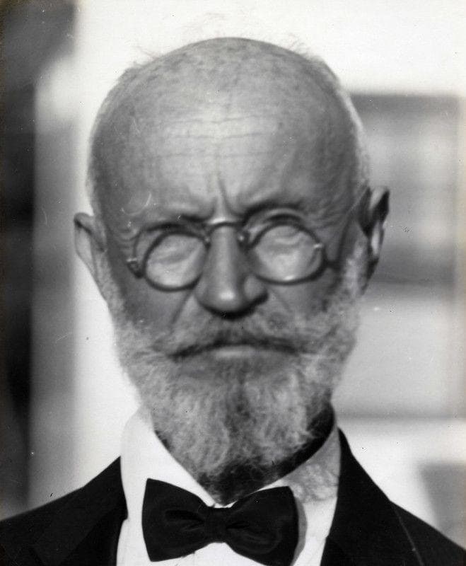 Carl Tanzler Made A Human Doll