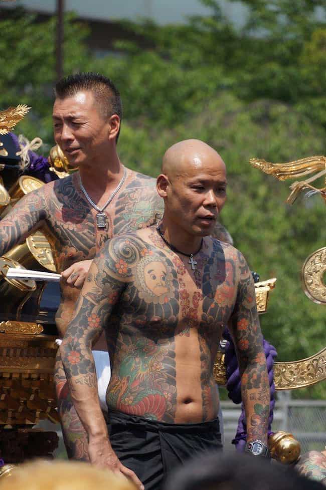 Reasons the Yakuza Is More Than Just a Japanese Mafia Reasons the Yakuza Is More Than Just a Japanese Mafia