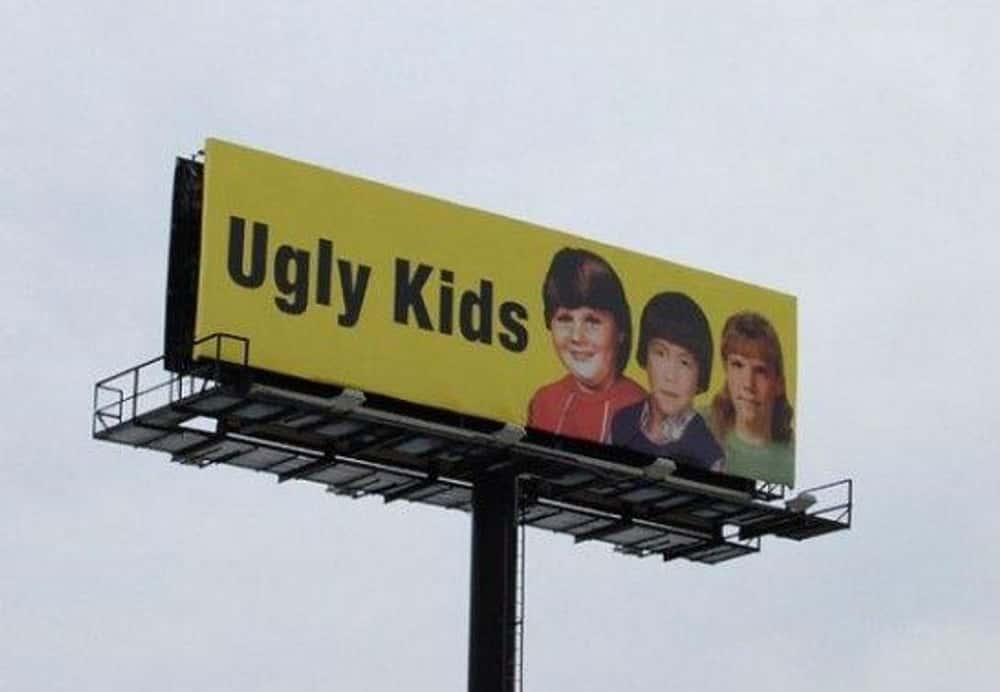 20 Funny Billboards That Make Absolutely No Sense