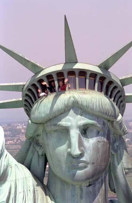 15 Statue of Liberty Symbols and Codes, Explained