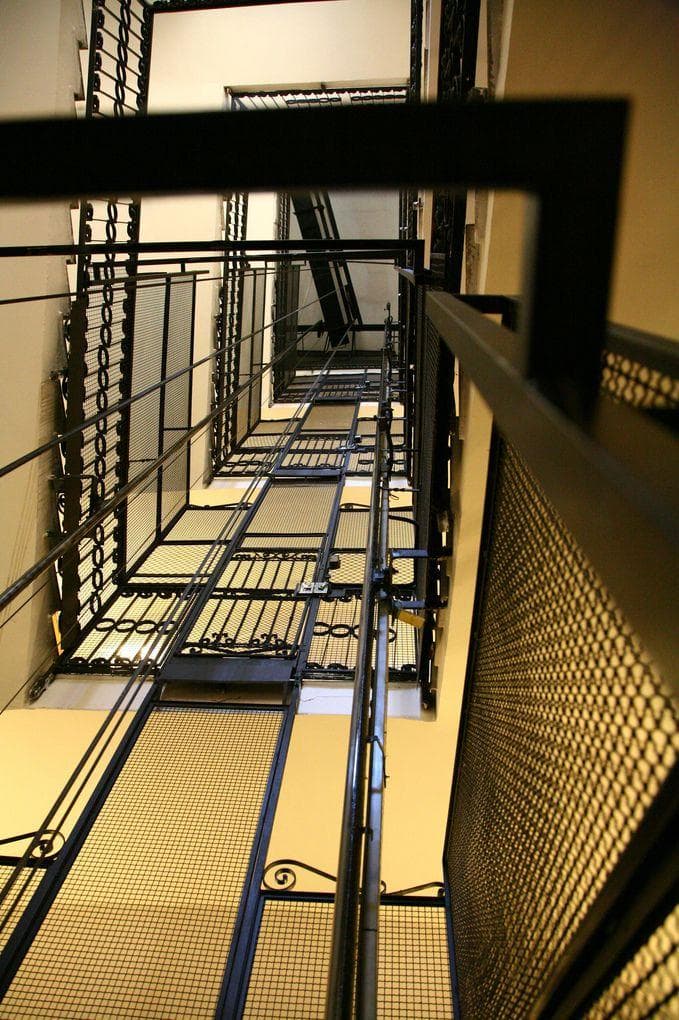 What Happens To Your Body When You're In A Falling Elevator