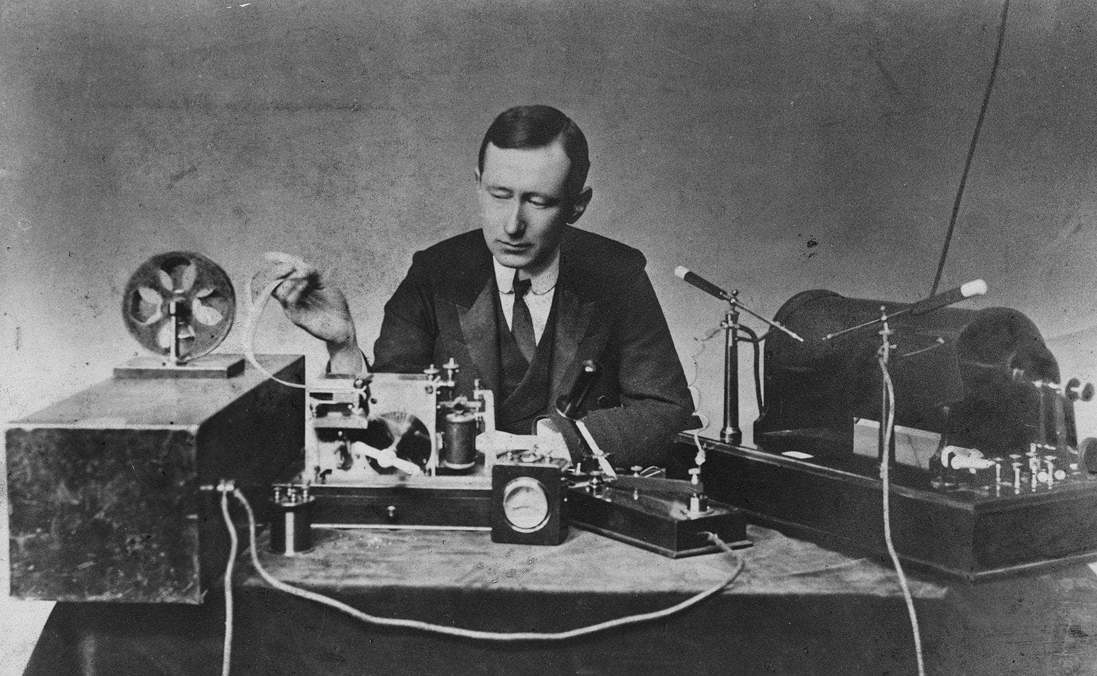 9 Times In History When Everyone Freaked Out About New Technology