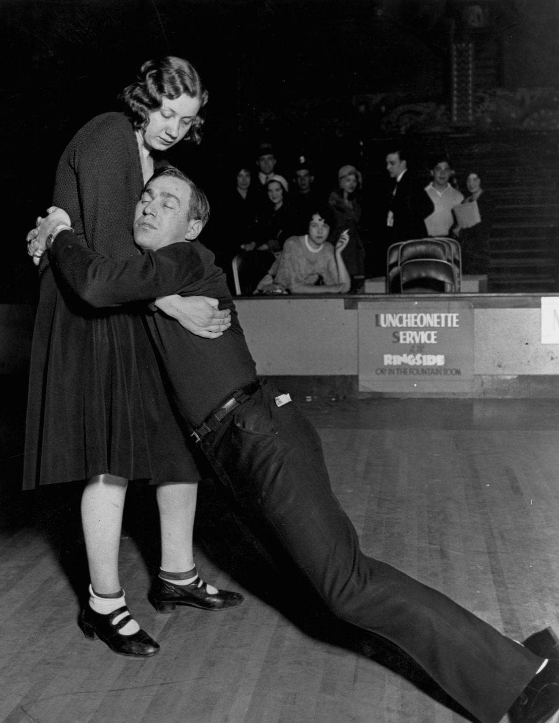 15 Popular American Teen Fads from the 1920s, '30s, and '40s