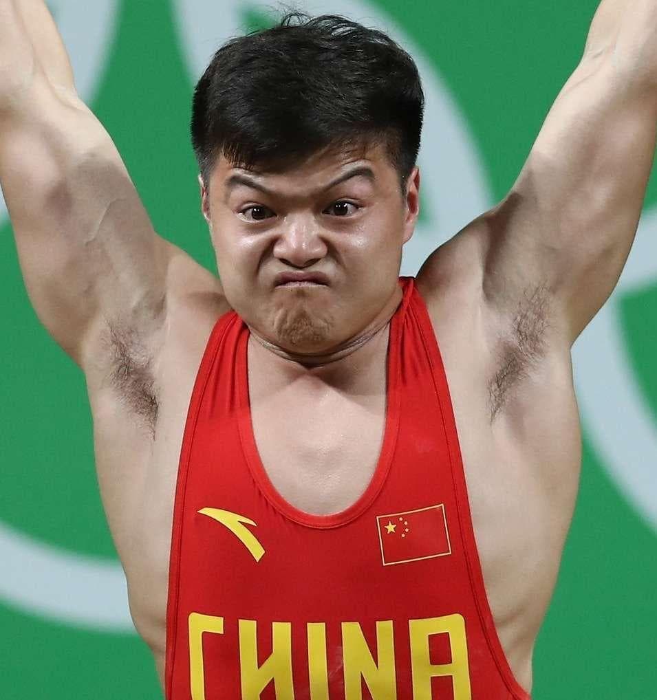 22 Funny Weightlifter Faces That Look Like They're Taking a Crap