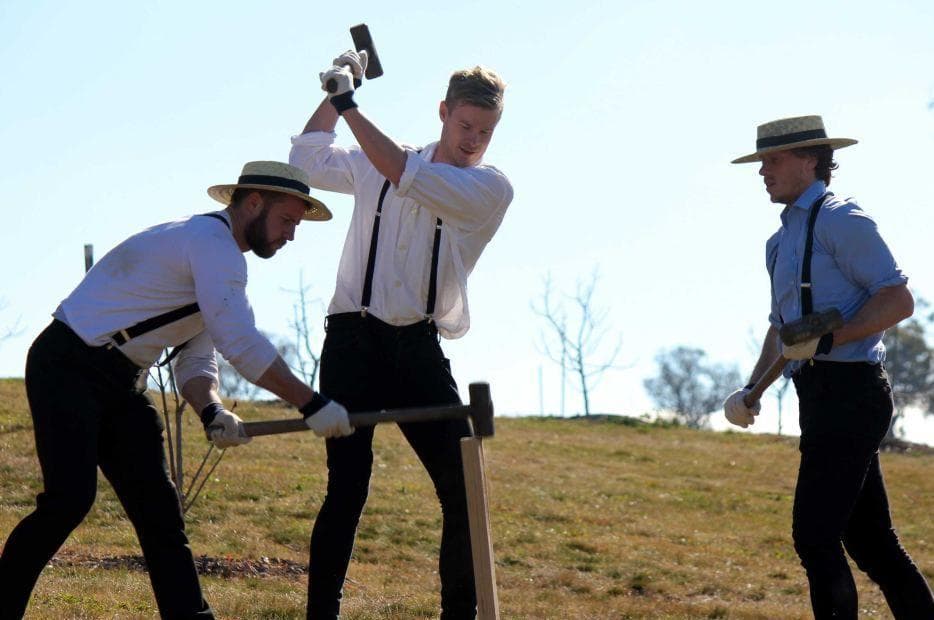 Hot Amish Dudes You’d Like to Take Behind the Barn