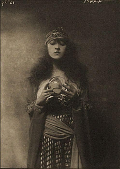 Gruesome Facts About Serial Killer & SoapMaker Leonarda Cianciulli