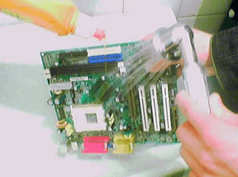 28 Hilarious Technology Fails From Technologically Impaired People