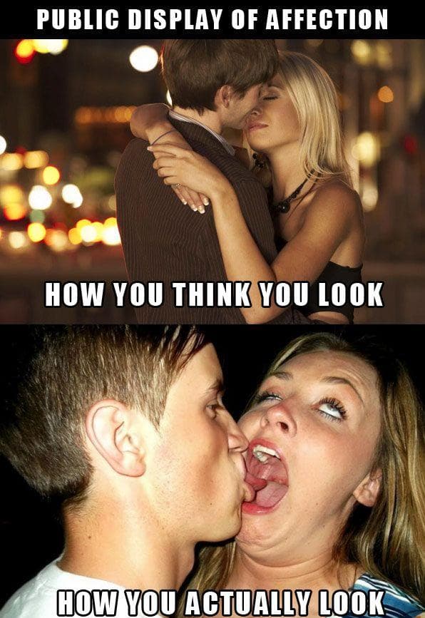 Как он ей вылезал. Целует в шею. Как он ей вылезал. Как он ей вылезал. Как он ей вылезал.