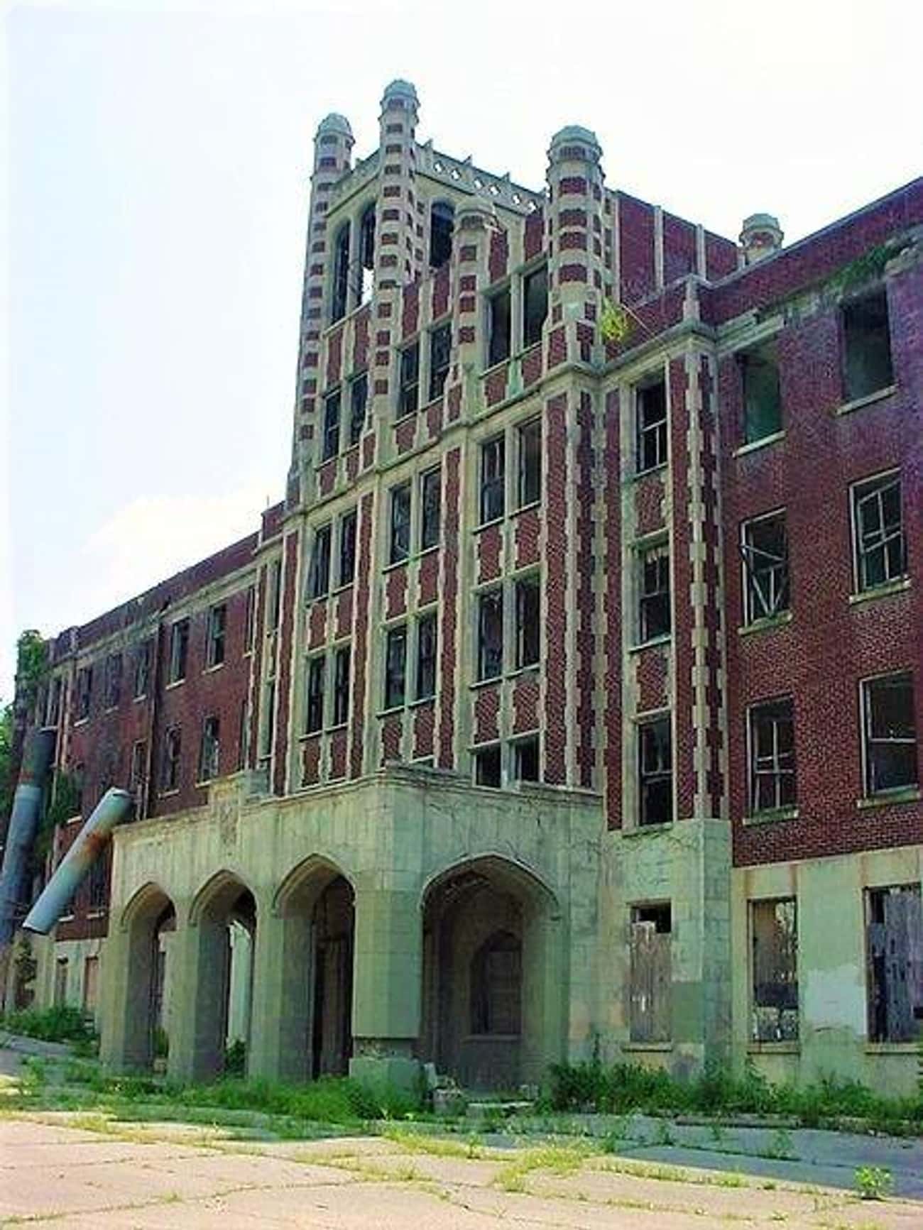 The Moans Of The Infirm Can Still Be Heard In The Waverly Hills Sanatorium