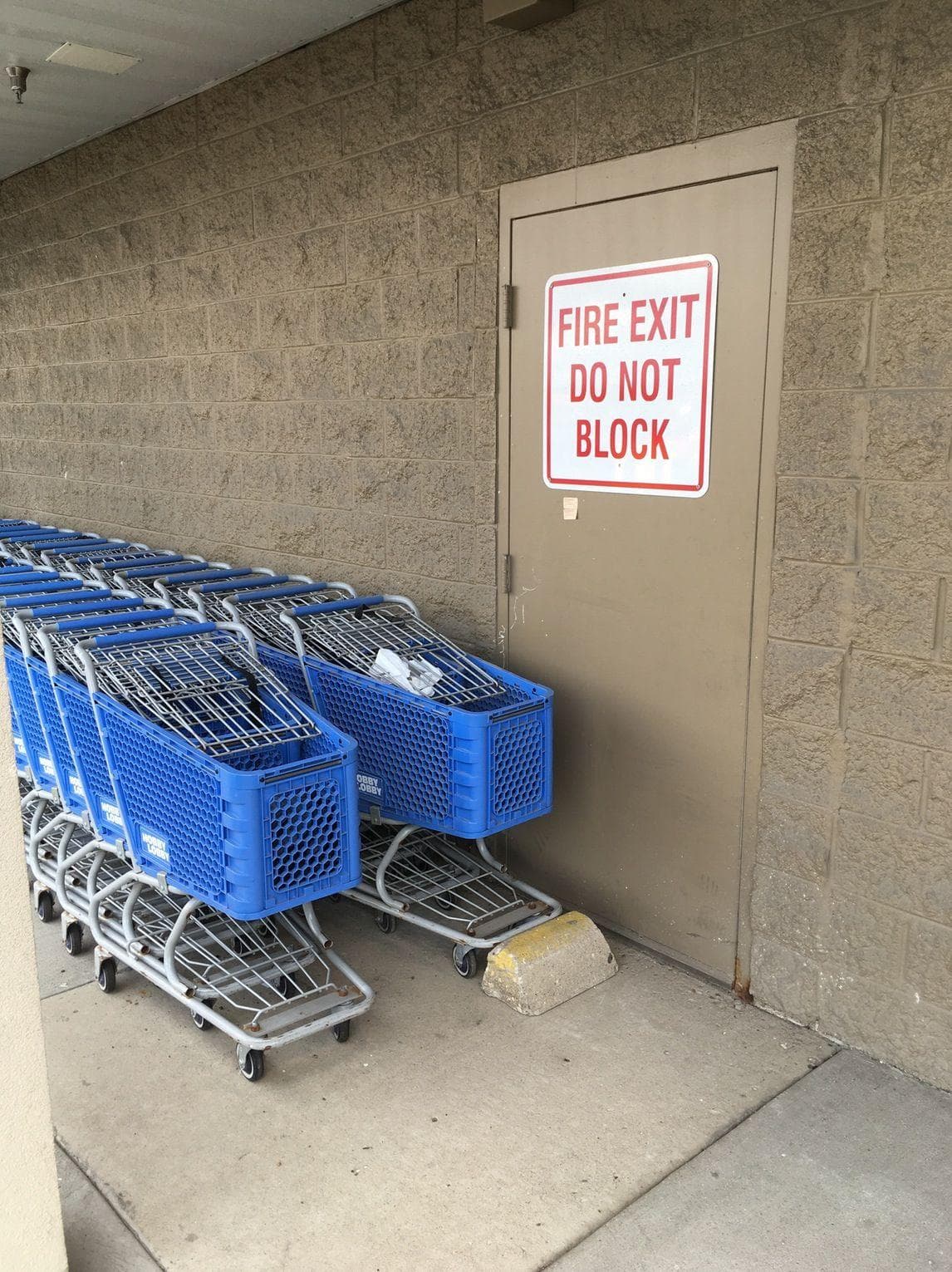 27 Safety Fails That'll Make You Wonder If Everything Is Okay