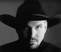 His Biggest Song Is Based On Peggy Sue Got Married on Random Weird AF Facts About Garth Brooks, Biggest Country Star Of '90s
