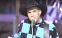 Mo Betta Blues on Random Weird AF Facts About Garth Brooks, Biggest Country Star Of '90s